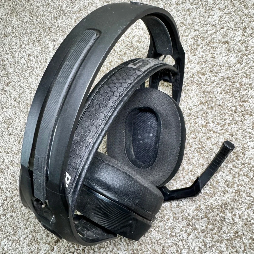 Plantronics RIG 800LX‎ Wireless Gaming Headset Only Black Noise Canceling Mic
